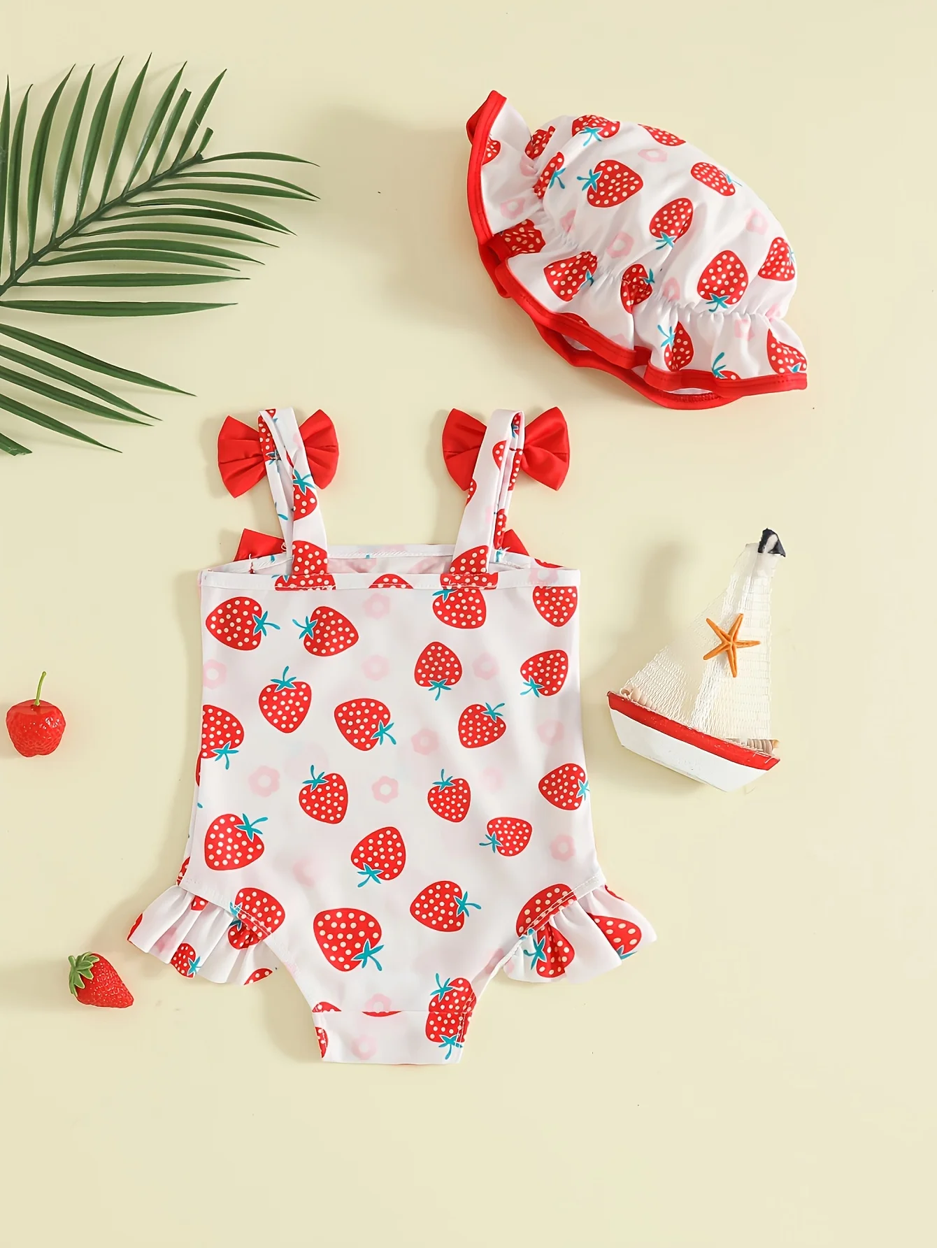 Baby-Mädchen Sommer-Badeanzug-Set 3D-Schleife Erdbeer-Print Träger-Badeanzug mit Fruchtschleifen-Hut Kleinkind Strand-Urlaubs-Outfit – Detail 1
