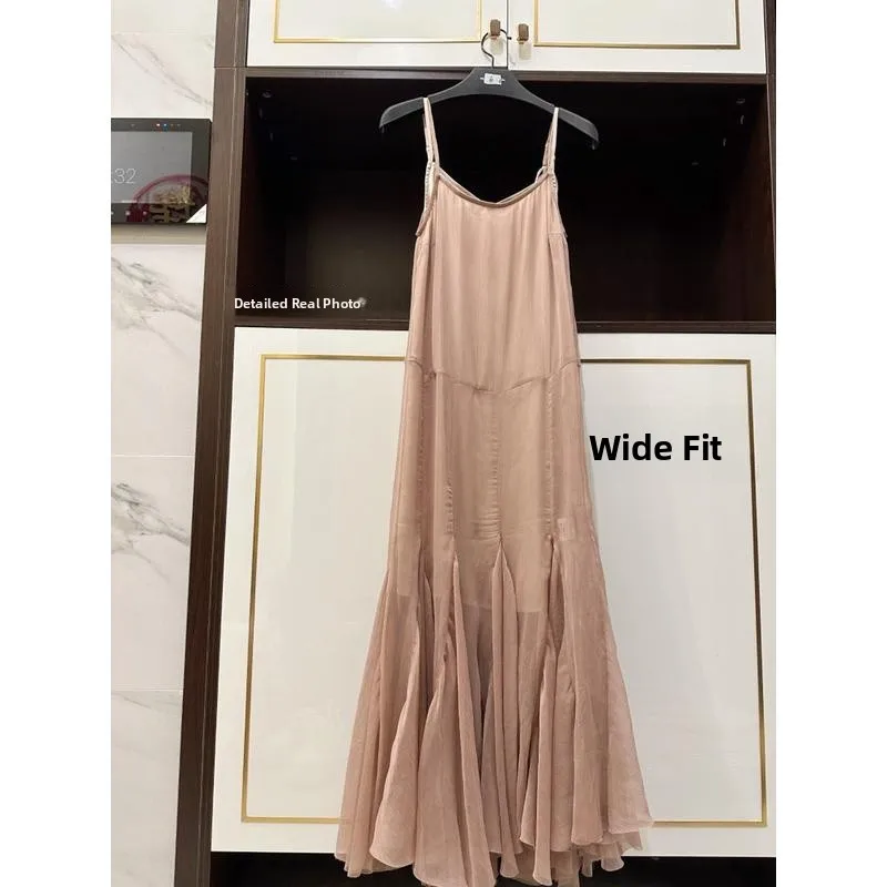 Realzz Romantic White Gown with Fi Tail Design And Strapl Neline in y Pink Color Ideal for Proposals And Vaions