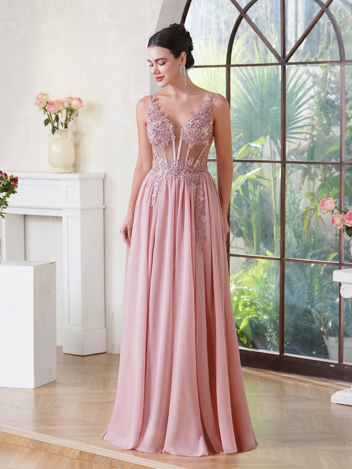 

Elegant A Line Evening Dresses Fish Stone Spaghetti Straps Prom Dress Beaded Appliques Illusion Formal Party Vestido De Gala