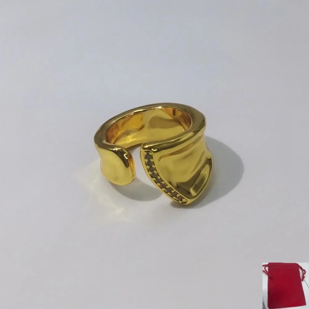 2026 Spain Eye catching Beautiful Gold and Silver Diamond Set Geometric Ring Jewelry Accessories Party Gift