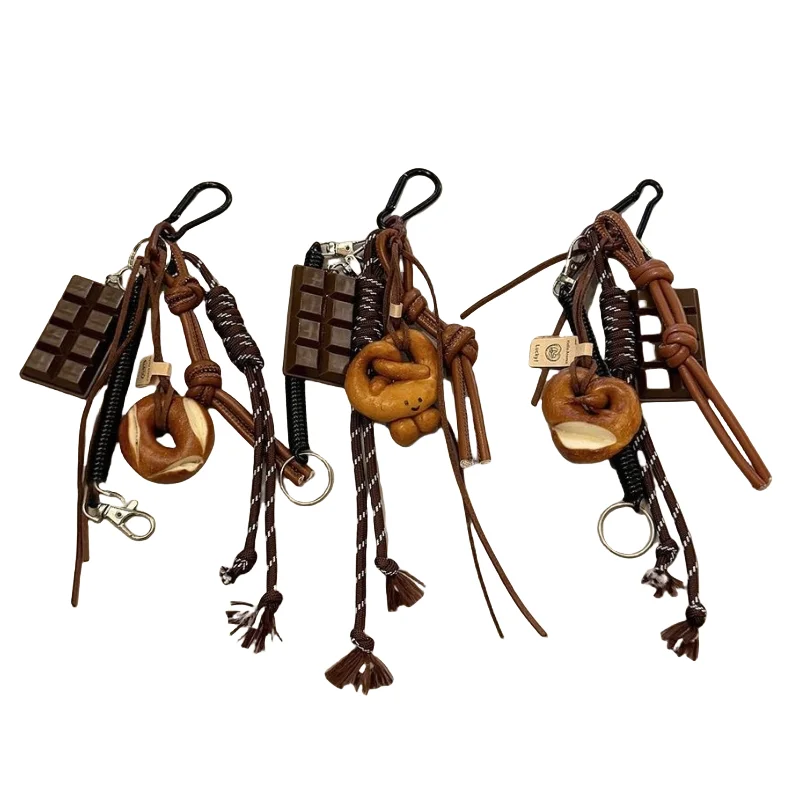 

Fashion Hand-Woven Bagel Bread Keychain New Braided Rope Bread Chocolate Cute Keychain Car Key Chain Bag Packaging Pendant