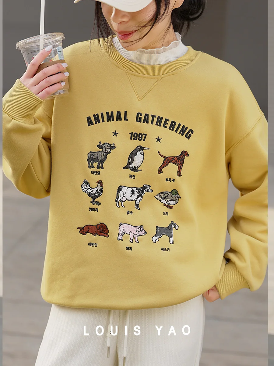 LOUIS YAO 2025 Winter Thick Velvet Reduced Age Hoodie Round Neck Cartoon Animal Letter Embroidered Long Sleeve Top for Women