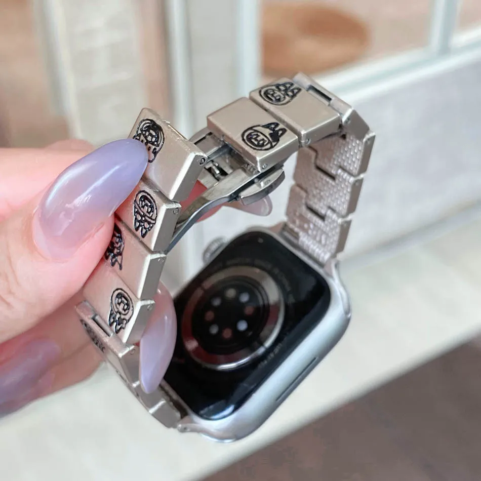لساعة Apple Watch Band Series 10 9 8 7 6 SE 5 4 3 2 Ultra Cartoon Illustration Metal Strap iwatch 46mm 42mm 38mm 40mm 41mm 44mm 45mm 49mm Bracelet