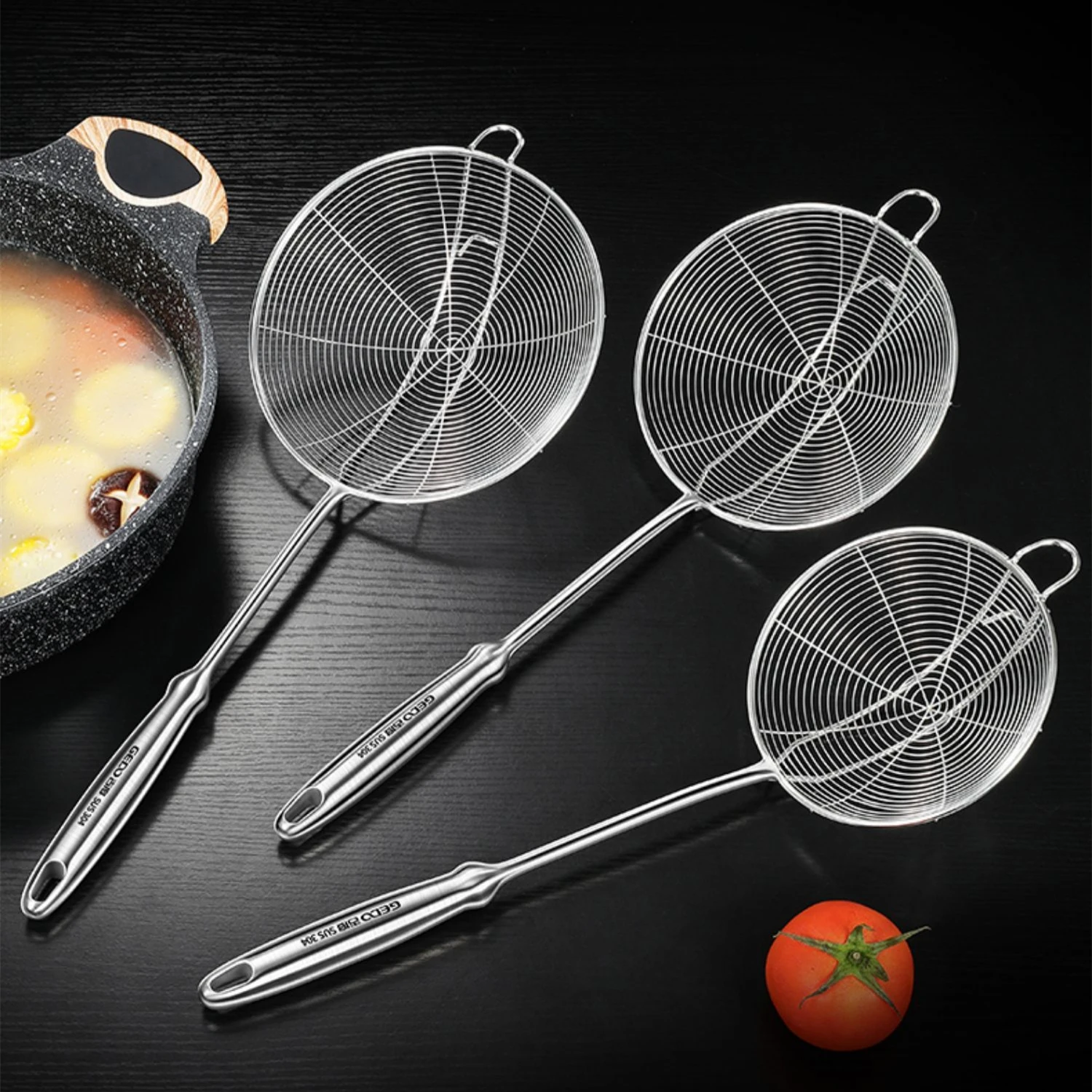 

LFGB Certificated 304 Stainless Steel Kitchen Colander Ultra Thick Structure Sieve Above Pot Cooking Tool Hotpot Spoon Strainer