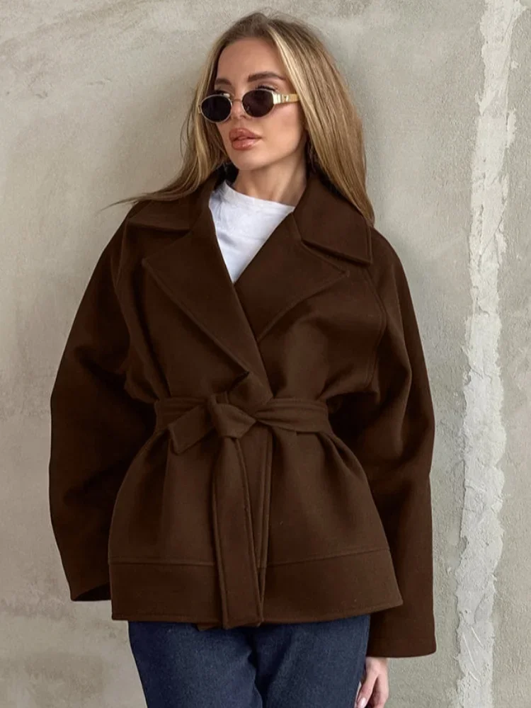 

Повседневное укороченное шерстяное пальто, женское модное однотонное свободное пальто с лацканами и длинными рукавами на шнуровке, новинка 2025 года, осенняя офисная женская уличная верхняя одежда