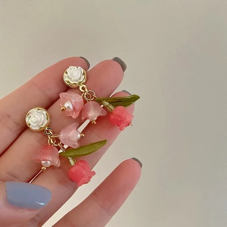 Sweet Pink Lily of Valley Flower Clip on Earrings Green Leaves Cute Resin Tulip Flower Non Pierced Ears Clip for Women Party