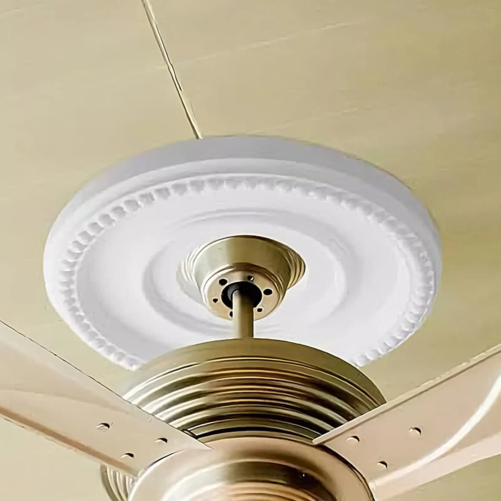 Ceiling Plate Cover Round Cover Plate Inner Diameter 3.9in Outer 12.4in PU Panel Lightweight For Workplace Wall Hole Residential