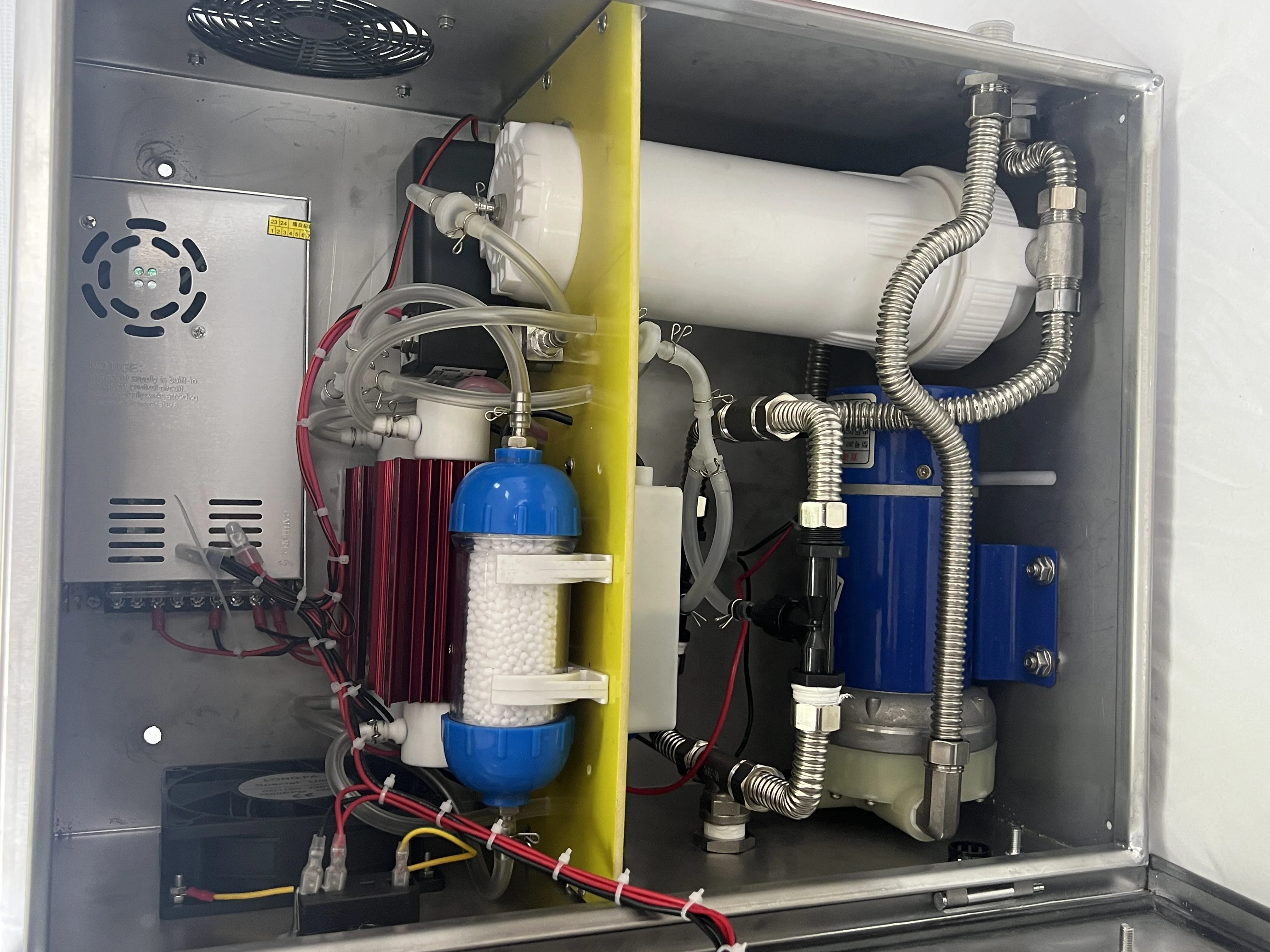 

LFPROTEK Ozone Water Purifier Commercial School Restaurant Kitchen Ozone Generator
