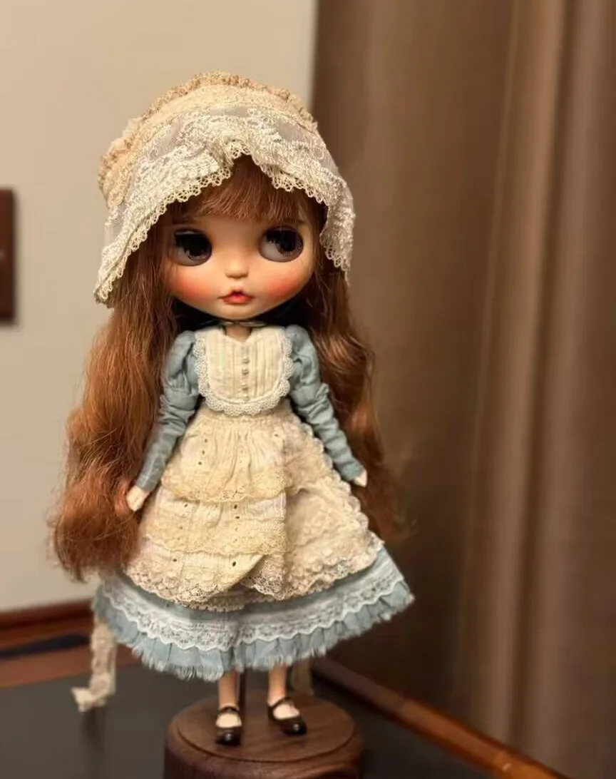 

3pcs Retro vintage style Blythe Dress, lace hat, apron (Fit for azone,Pullip,Ob22,24,26, Licca)