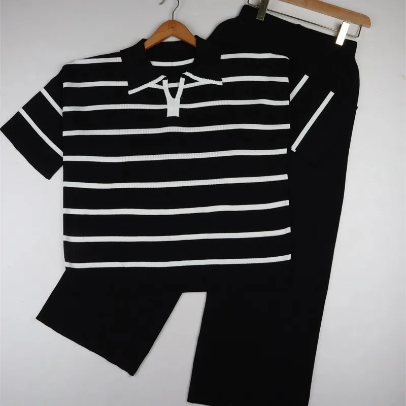 

Color Blocking Striped Set 2024 Summer New Casual Slimming Short Sleeved Knitted Sweater With Wide Legs, Two Pieces