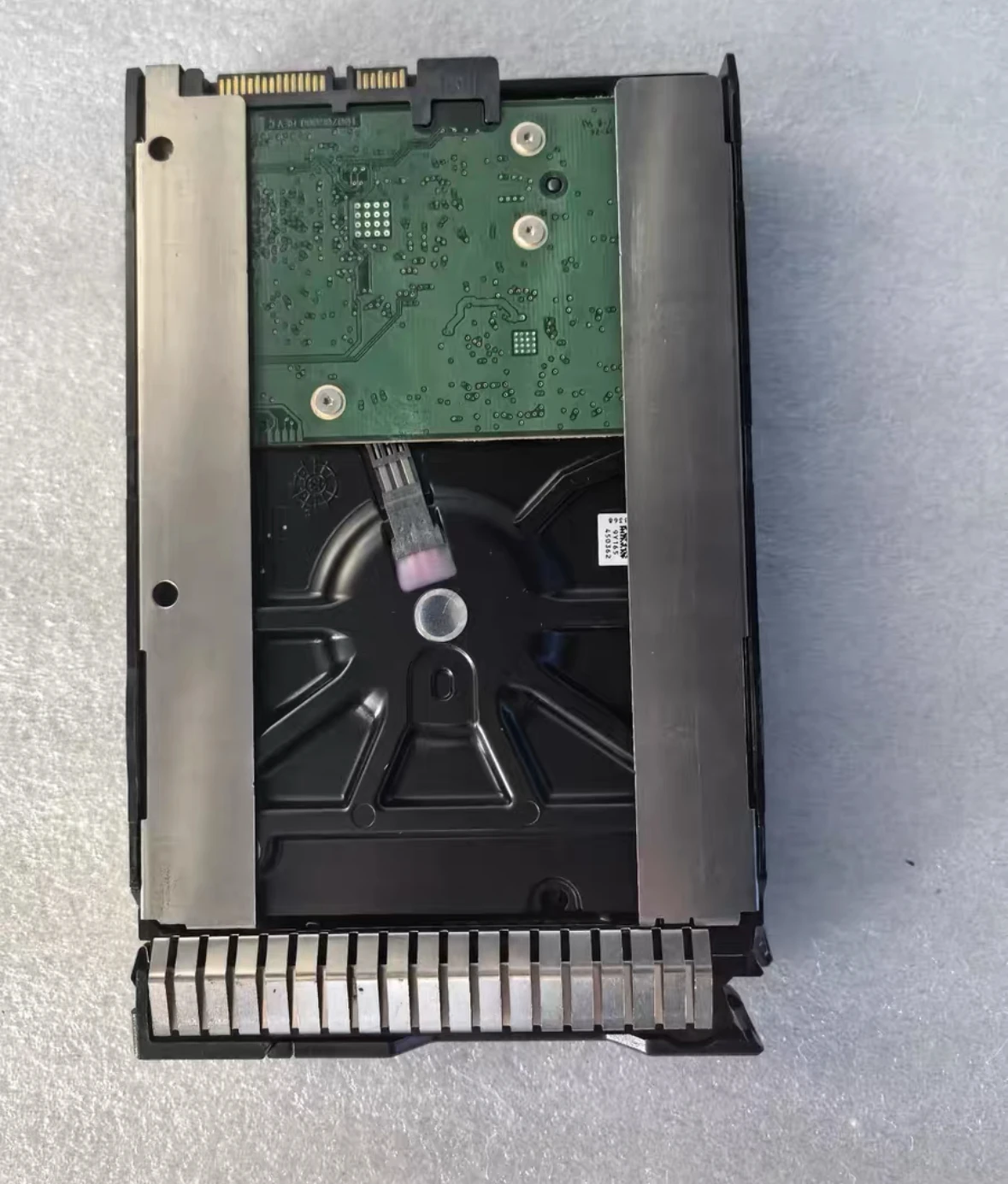 

Для серверного жесткого диска 693720 693687-B21 693720-001 4T SATA 7,2K 3,5