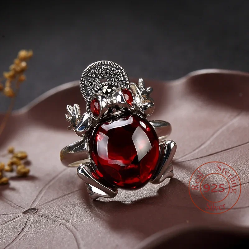 

Amxiu Vingtage Red Garnet 100% 925 Sterling Silver Ring Animal Toad Frog Rings For Women Party Jewelry Finger Accessories