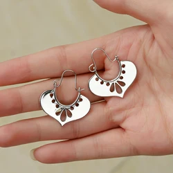 1Pair, Vintage Silver Color Heart-shaped Dangle Earrings For Women and Girl Festivals Accessories Daily Decoration Jewelry Gifts