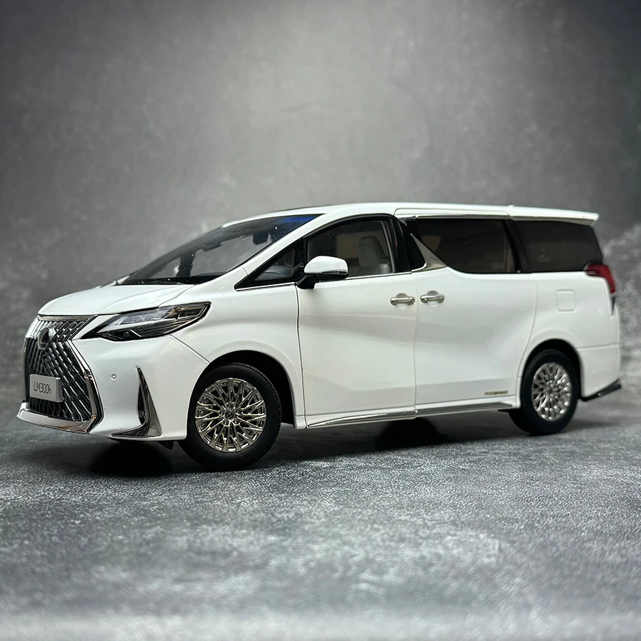 Kyosho Diecast 1:18…