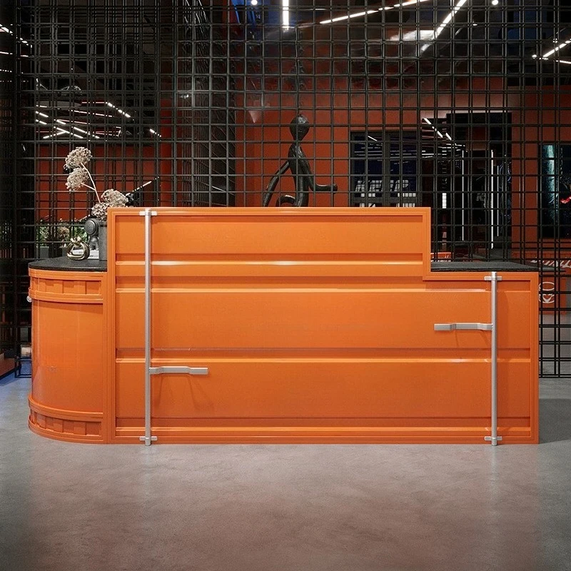 

Касса в индустриальном стиле, интернет-знаменитости, чай с молоком, кофейня, железный бильярд, баскетбольный зал, тренажерный зал, стойка регистрации