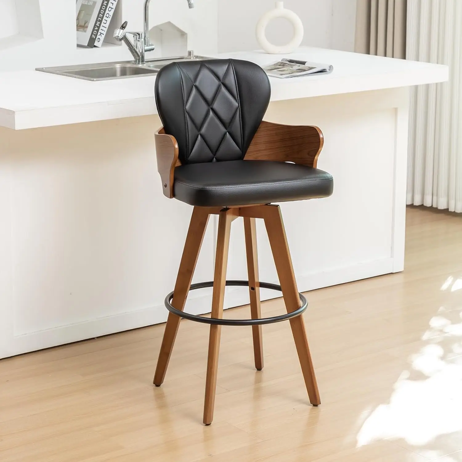 

30-дюймовые вращающиеся барные стулья, черные барные стулья из искусственной кожи с подлокотниками и спинкой в форме рыбьего хвоста, в стиле середины века, на заказ