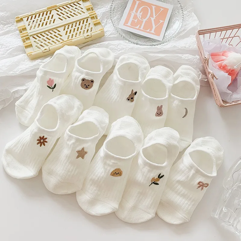 Summer Thin Embroidered Invisible Socks for Women Japanese Style Shallow Boat Socks Tulip Non-falling White Socks