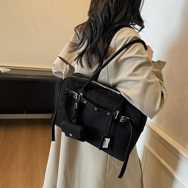 

Elegant Women Leather Luxury Classic Fashion Designer Shoulder Tote Bag Crossbody Handbag For Modern Chic Dressing