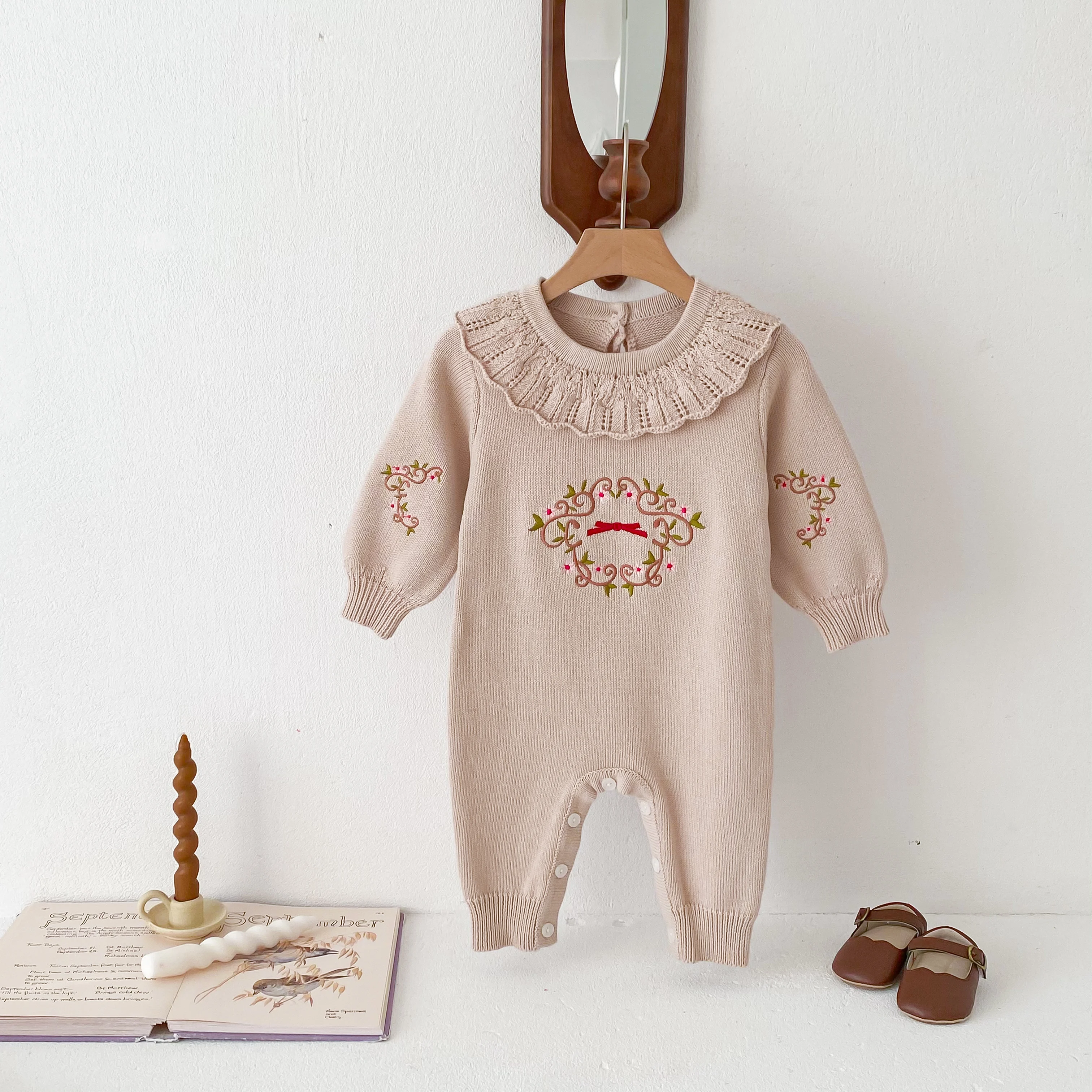 INS Autumn new baby knit ruffled long sleeve bodysuit for girls, embroidered crawler suit, diaper cover