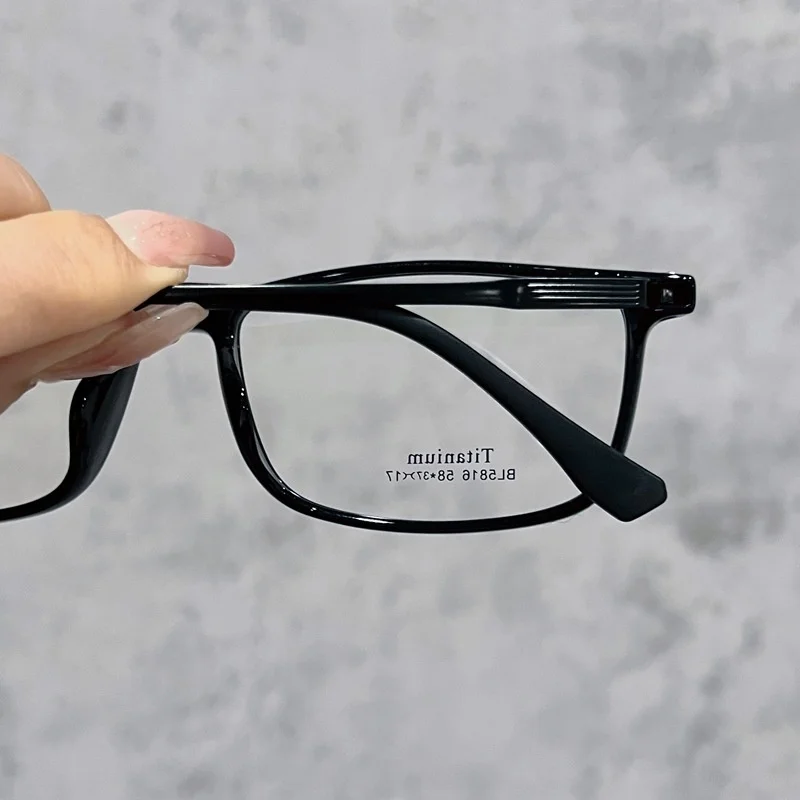 β Titan-Brillengestell, ultraleicht, quadratisch, großes Gesicht, Herren-Brillengestell, Titanbein, optische Verordnung, Herrenbrille 5816 – Detail 6