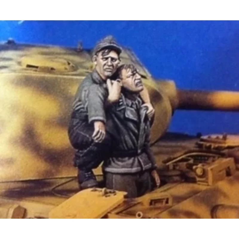 

1:35 Scale Die-cast Resin Tank Soldiers 2 Character Scenes Need To Be Assembled And Colored By Themselves