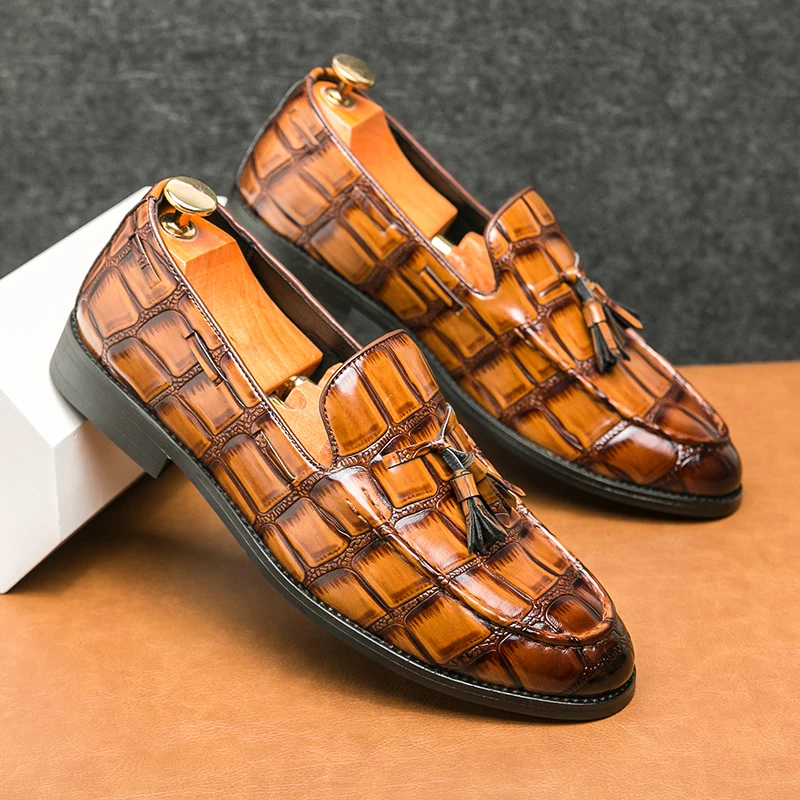 

Men tassel Loafers round Toe Slip-On black Brown Crocodile Pattern Business Formal Shoes outdoor men fashion wedding shoes
