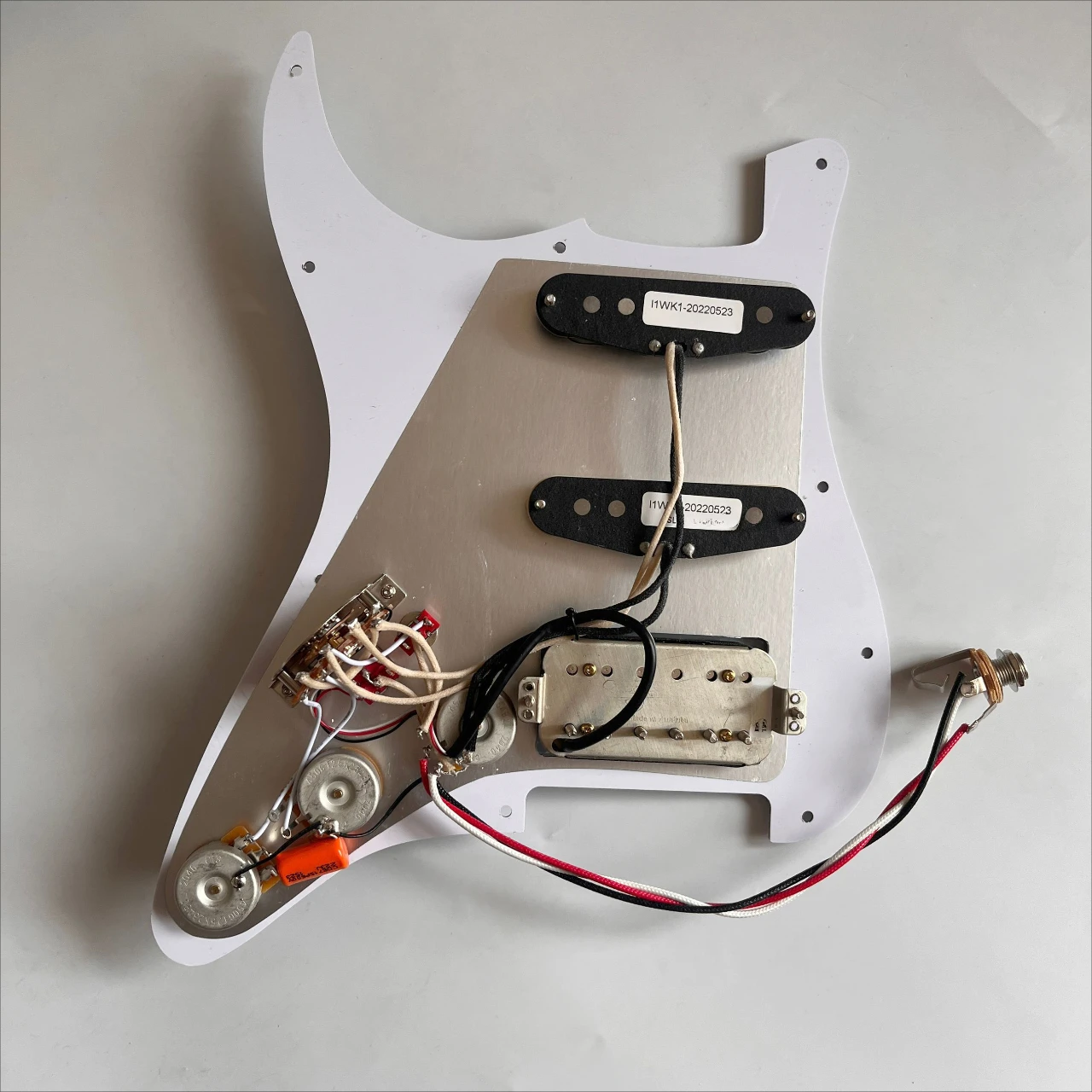 Upgrad Prewired SSH ST Guitarra Eléctrica Pickguard Set Coil Split Switch Loaded Zebra  Alnico 5 Pickup Guitar Accessories