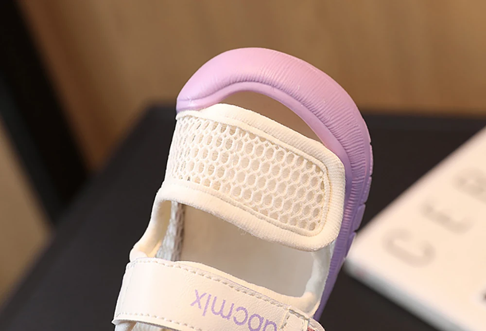 صنادل شبكية صيفية عصرية للفتيات مريحة ومضادة للانزلاق صنادل منعشة للرضع قابلة للتنفس أحذية أطفال صغار أحذية صيفية
