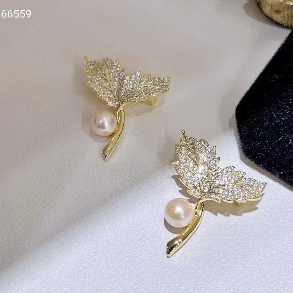 Elm Leaf Pearl Brooch Women's Corsage Personalized Niche Design Internet Celebrity Elegant Light Luxury All-Match Atmospheric