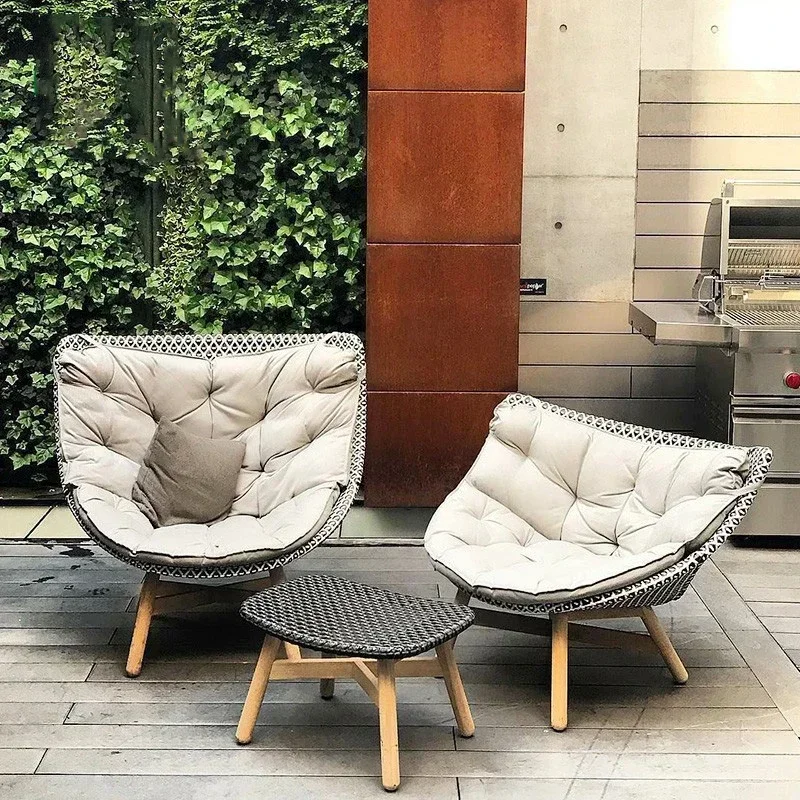 Outdoor Solid Wood Homestay Garden Sofas Courtyard Patio Furniture Rattan Chairs Coffee Shop Small Apartment Single Sofa a