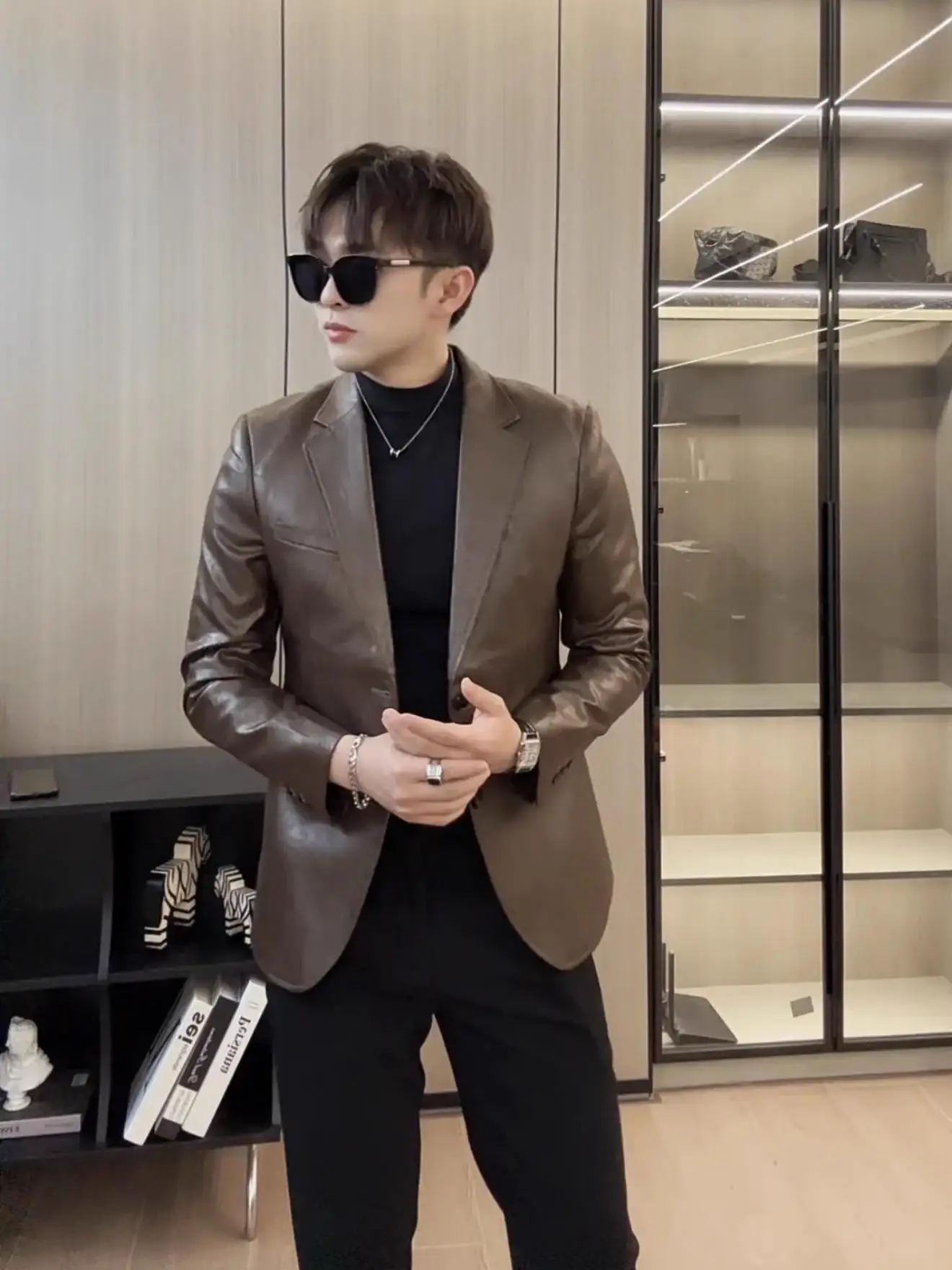 

2024 New Fashion Men's Slim Fit Leather Jacket Single Button Pure Color Korean Style Versatile Business Casual Coat