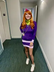 Daphne Costume Adult Women Halloween Costume Dresses Cosplay Outfits Long Sleeve Bodycon Purple Dress with Scarf Wig