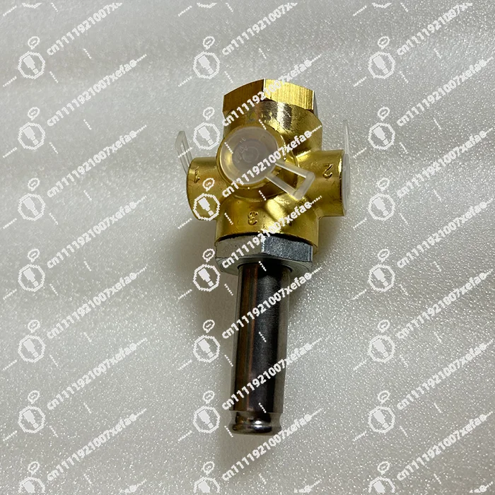 HVAC system parts for refrigeration and heat exchange equipment, three-way solenoid valve 025-16988-000 Air conditioning parts