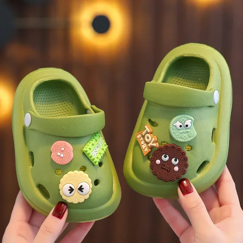 2026 Summer Children Girl Boy Mules Clogs Kids Summer Crock Candy Garden Beach Slippers Cave Hole Baby Shoes for Girls Boys view 4