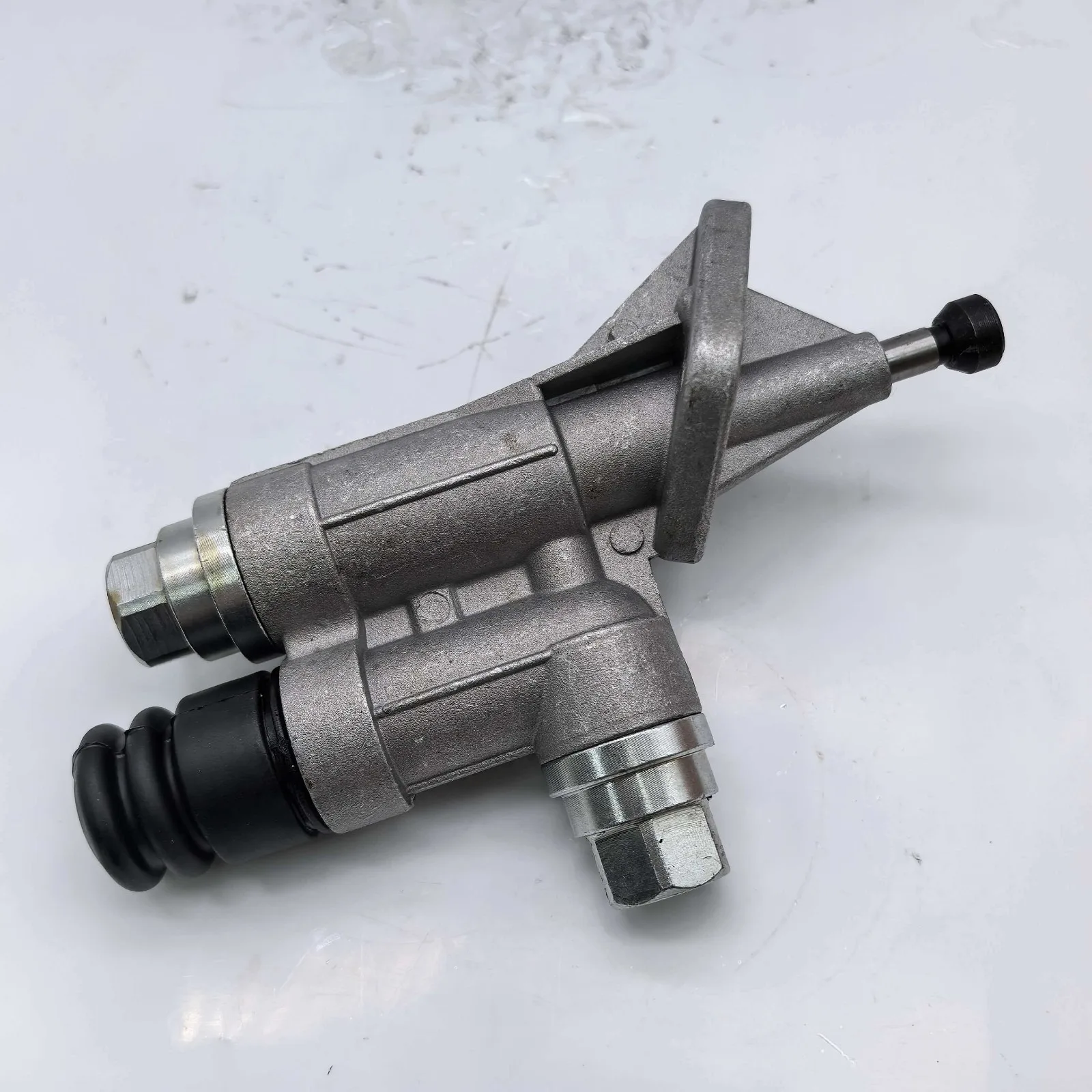 

Высококачественные детали экскаватора 6BT5.9, детали дизельного двигателя для насоса перекачки топлива Cu-mmins 3917998