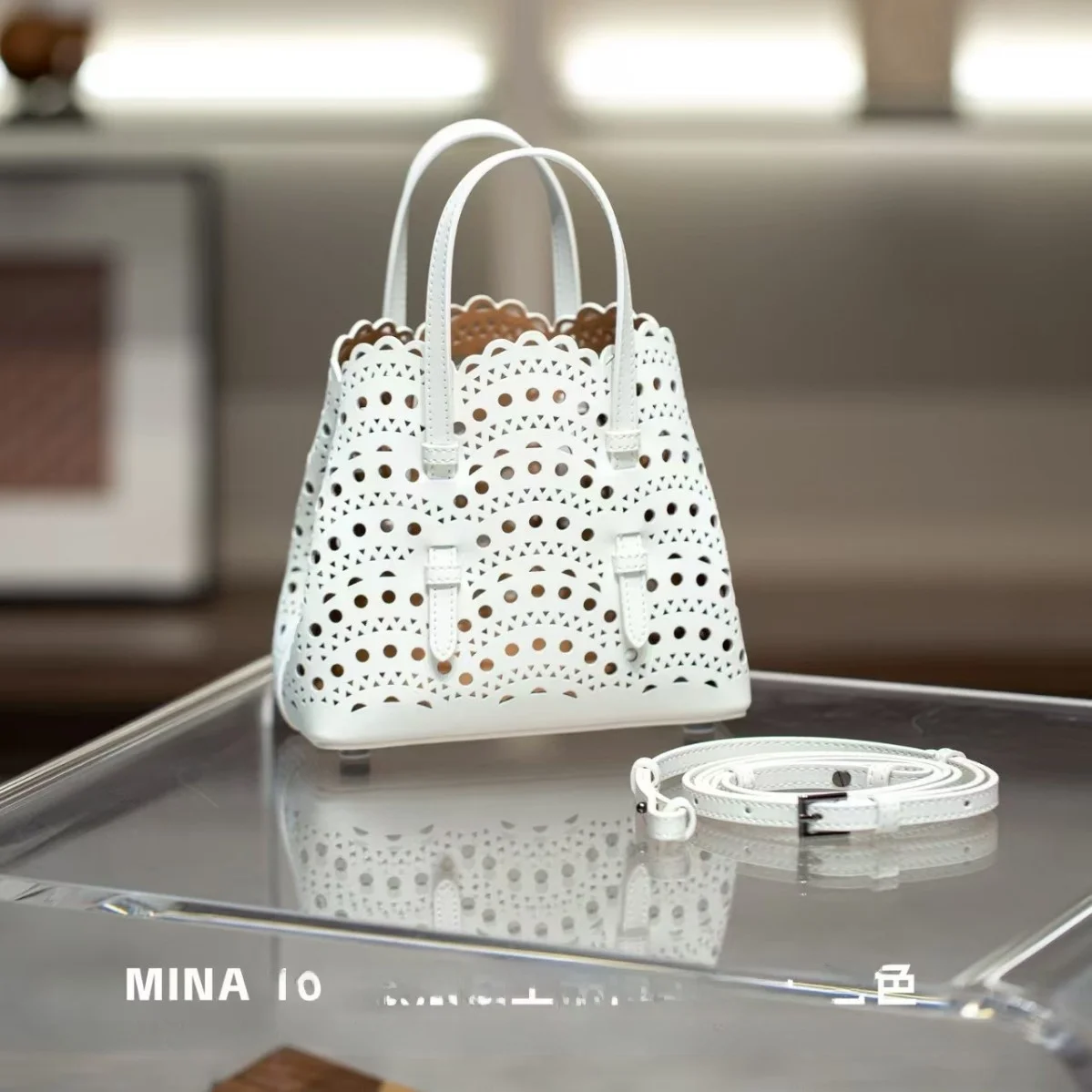 Bolso de cuero con diseño calado New Wave 2026, bolso pequeño de hombro y bandolera a la moda, estilo urbano minimalista para uso diario