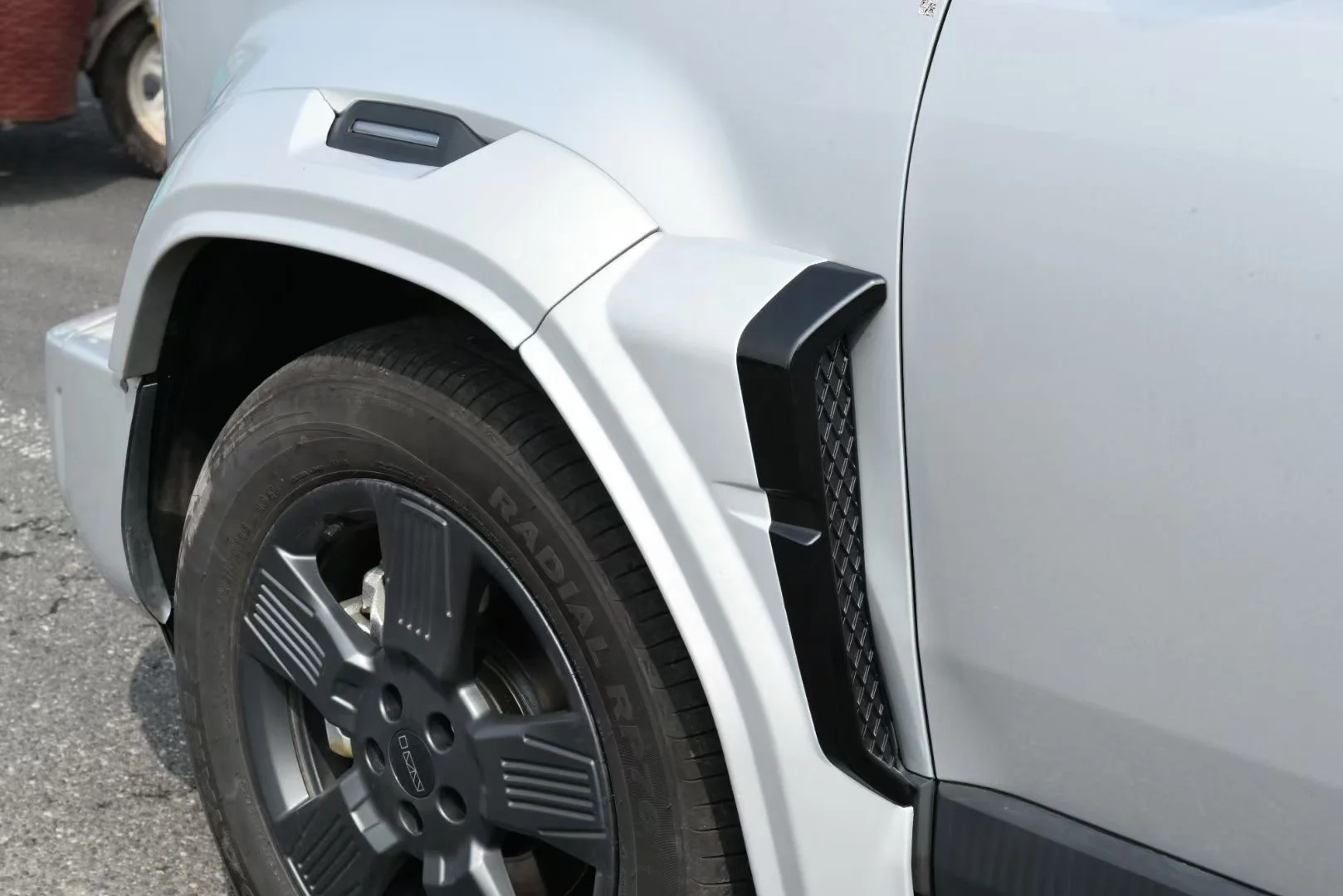 High-quality Bodykit for Chery ICAR03 Body Sports Surround Kit Front and Rear Bumper Fender Flare