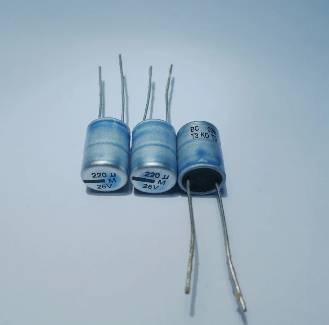 100PCS/lot NEW Original MAL203656221E3 BC KO036 25V220UF 8X12MM blue electrolytic capacitor  036 KO 220UF 25V free shipping