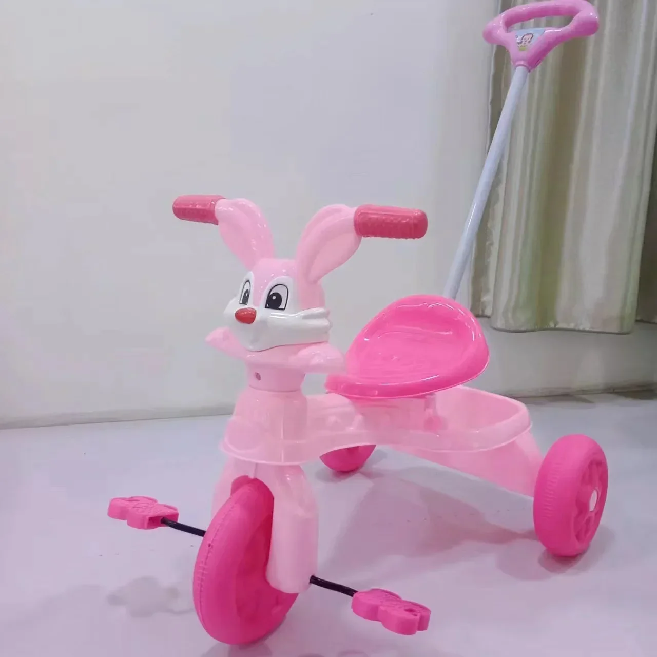 Tricycle pour enfants de 3 à 6 ans, poignée de poussée, avec pédale, anti-renversement