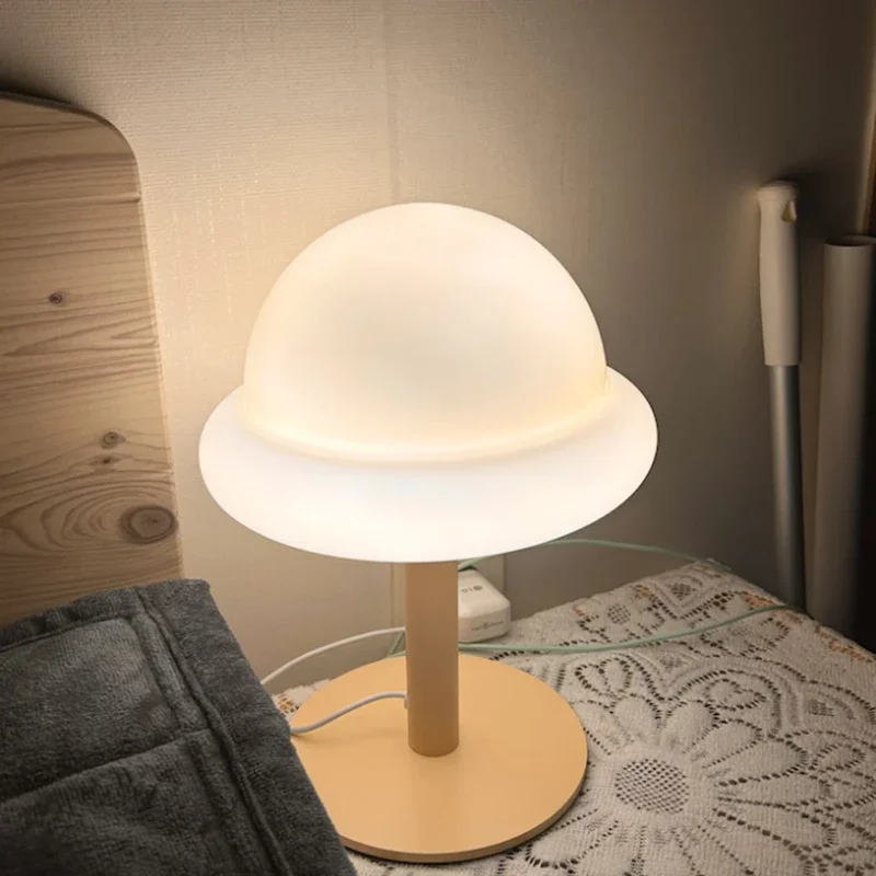 Home Interior Table Lamp Room Decoration Modern Style Bedroom Bedside Night Light Living Room Lighting Creative Study Desk Lamps