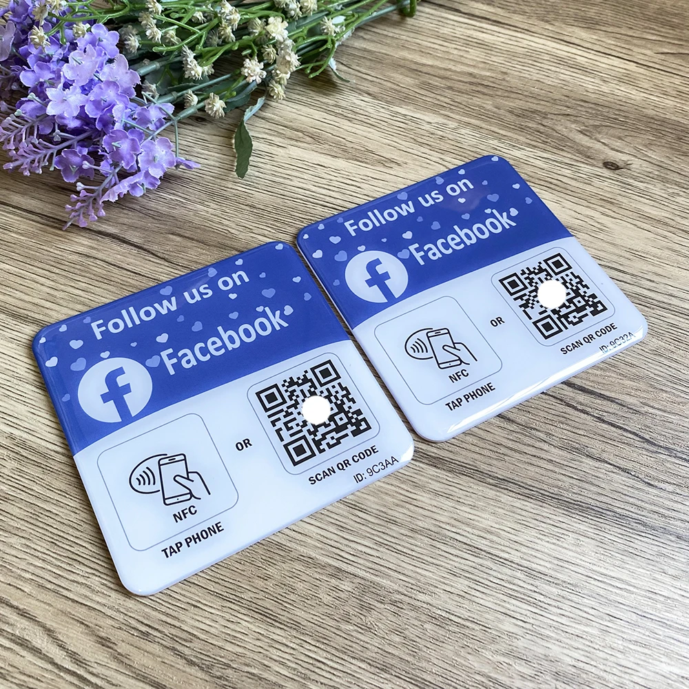 

3,93 x 3,93 дюйма Получите дополнительные следящиеся с таблицами социальных сетей NFC QR-кода Instagram Facebook Plate
