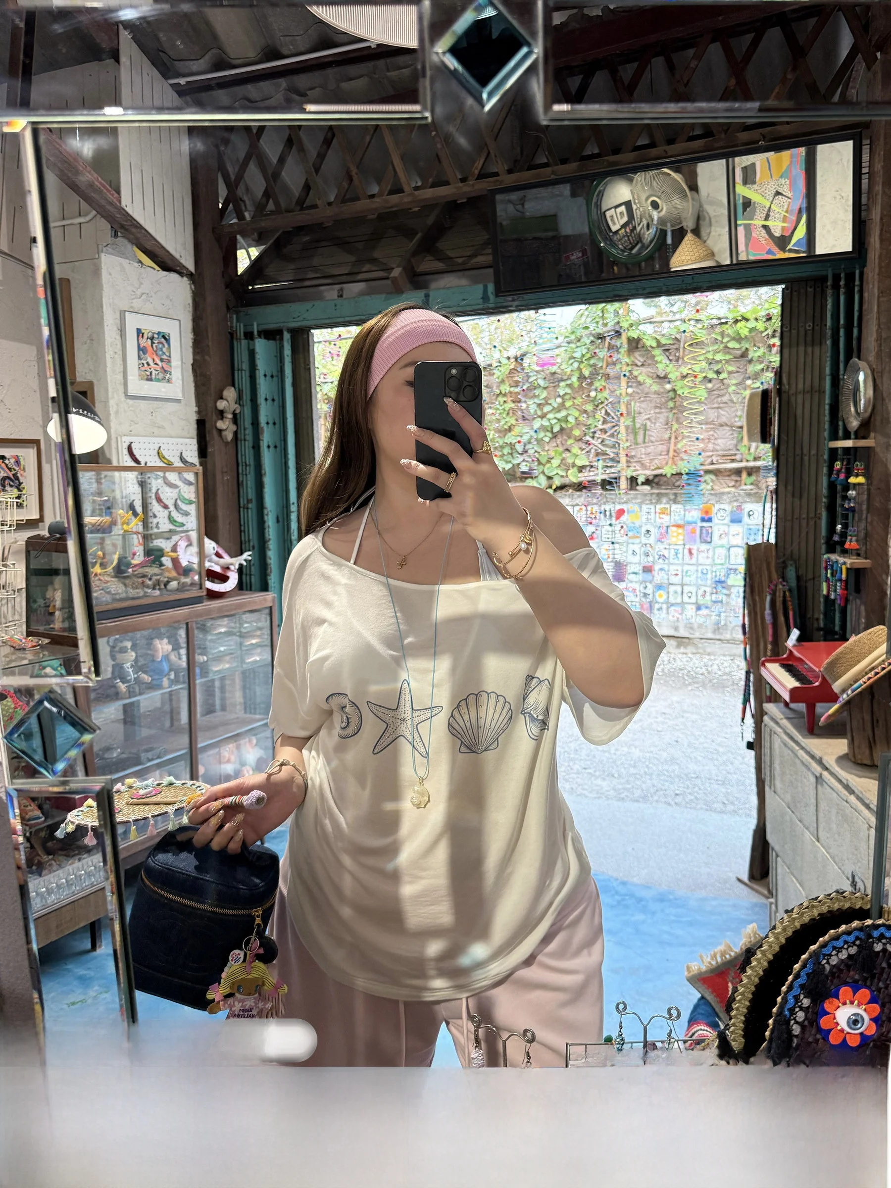 

Летняя футболка большого размера с принтом и стразами, асимметричным вырезом на плече, женская, свободного кроя, повседневный топ, модный тренд, низкая талия