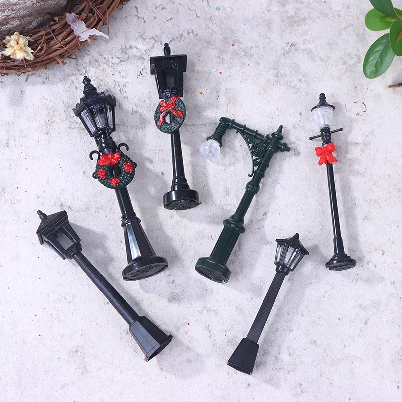 2/12 Uds. Mini farolas navideñas para casa de muñecas, farolas de jardín, modelo de simulación, adornos de luces en miniatura, decoración del hogar