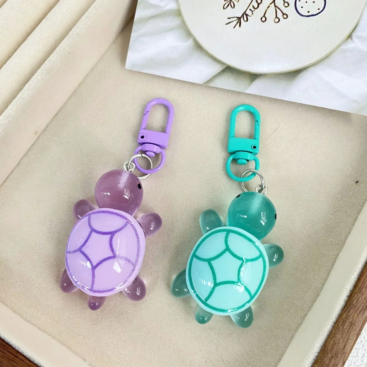 Colorful Turtle Keychain Creative Luminous Tortoise Keyring Animal Key Chain Car Key Holder Bag Ornament  Seaside Holiday Gift