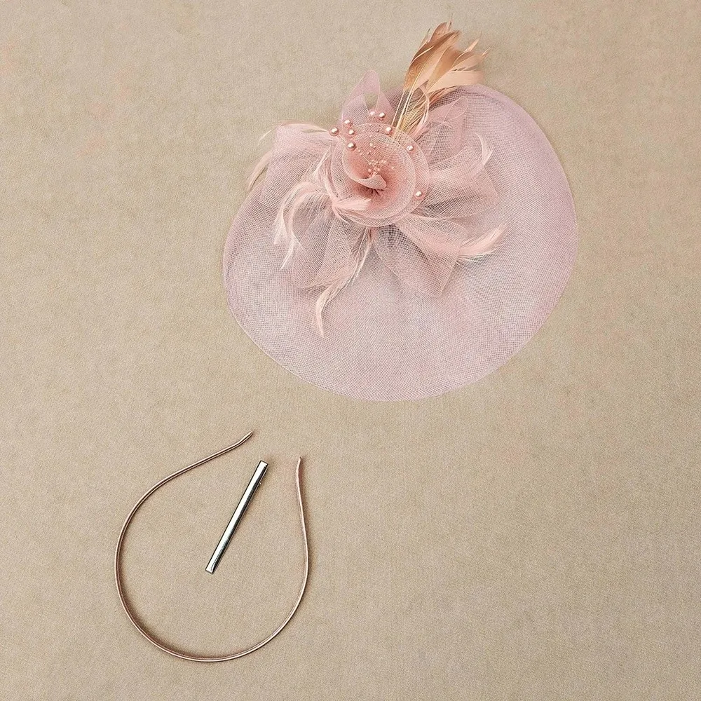 

Изысканная элегантная повязка на голову с перьями и сеткой, ретро-цветочный мини-шляпка-котелок, роскошный нарядный головной убор, свадебная повязка на голову, на день рождения