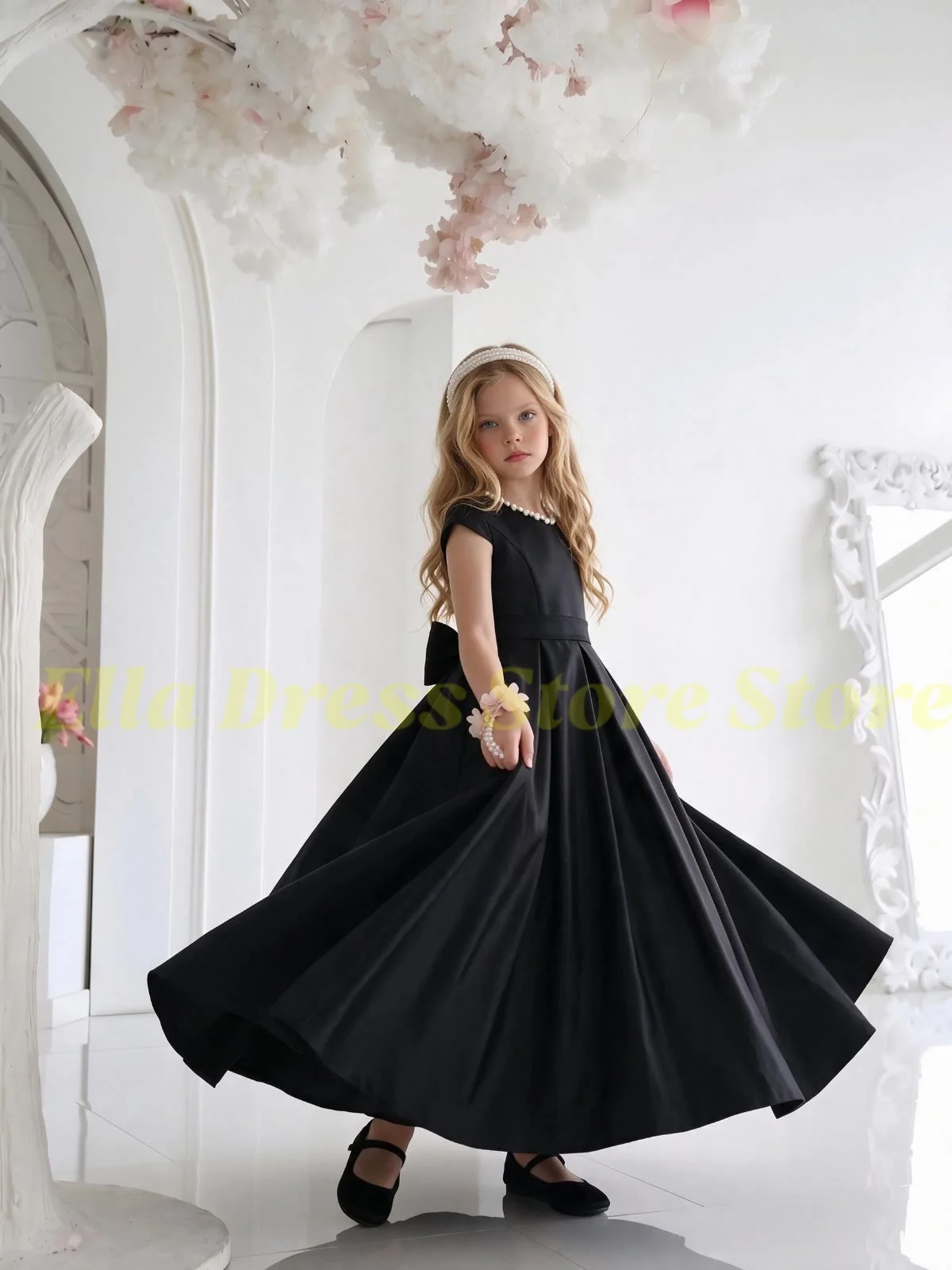 Maßgeschneidertes Großhandels-Blumenmädchenkleid für Hochzeiten, Satin, bauschig, mit Perlen verziert, schlicht, mit langen Ärmeln, Geburtstags- und Erstkommunionkleid – Detail 1