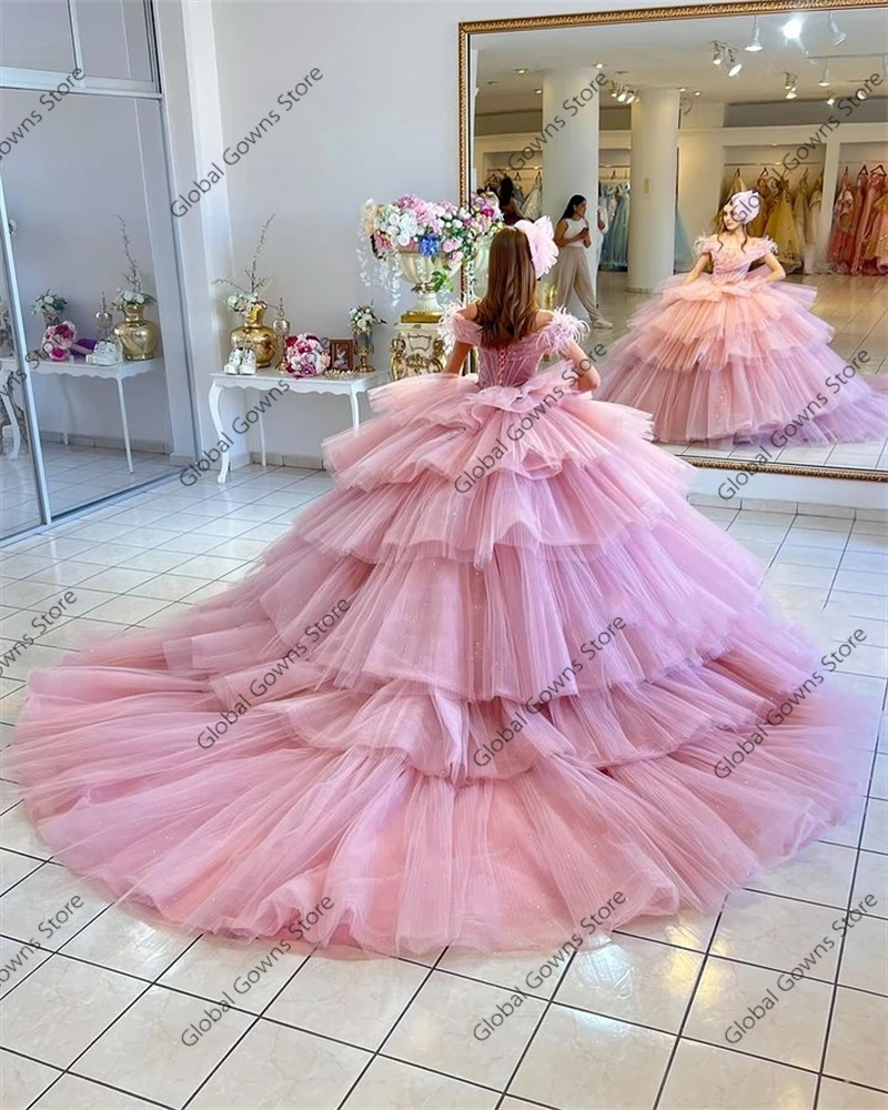 Mexico Pink Off The Shoulder Ball Gown Quinceanera Dresses For Girls Tiered Party Gowns Feathers Sweet 16 Robe De Bal