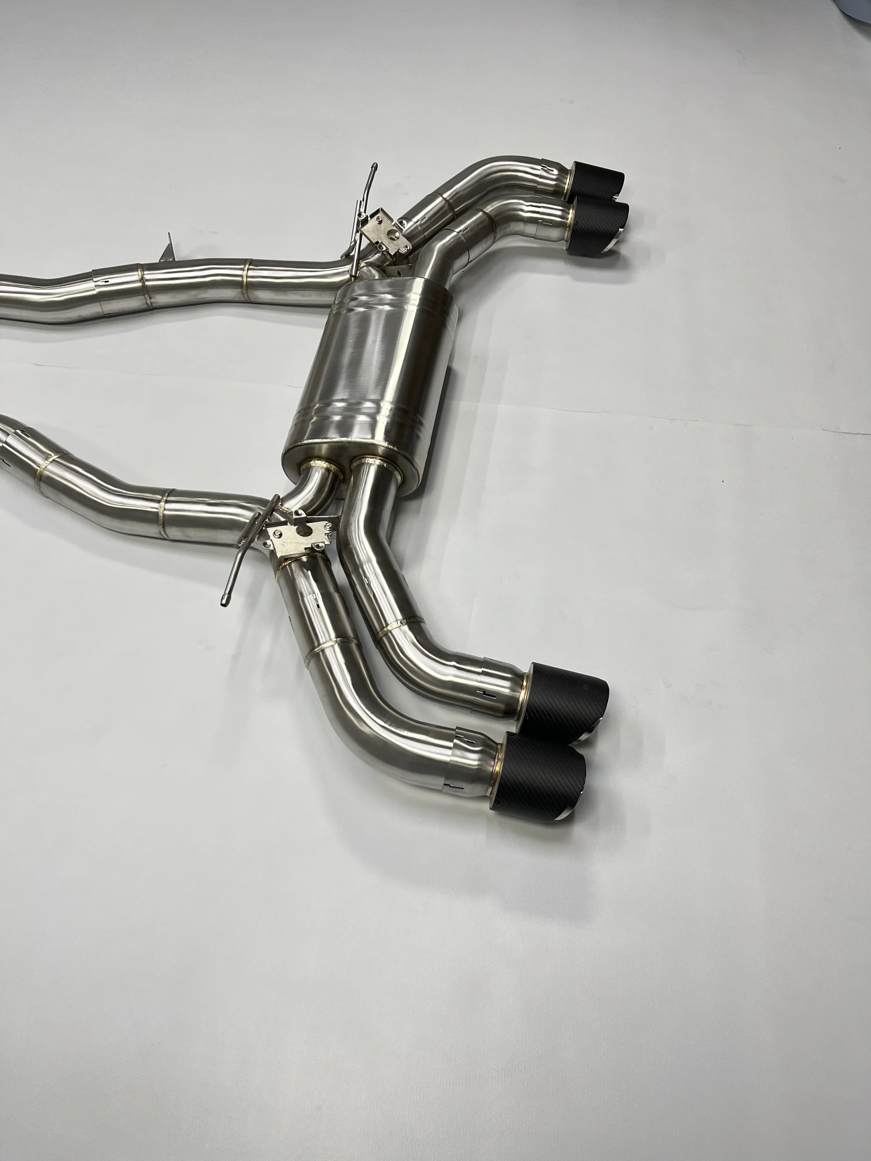

Nick 2025 for M5 G90 Modified CSK Mid-End Valve Exhaust Pipes Exhaust Manifold Valvetonic Exhaust