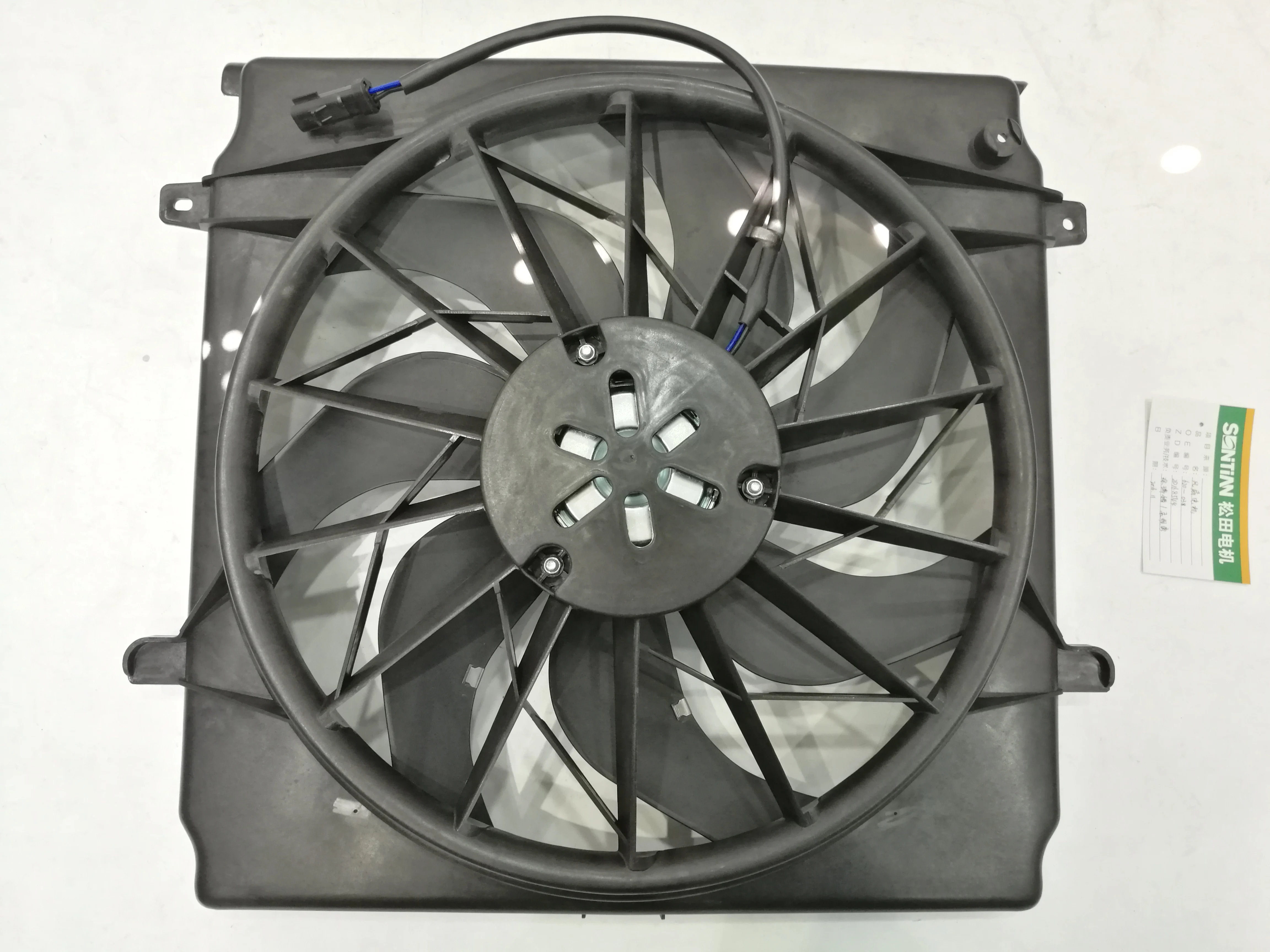 

For JEEP Liberty/LIBERTY 2002-2007 Radiator cooling fan OE 67400755 67400756 52079786AB 53020560 55037659AA 55037659AB 5183563AA