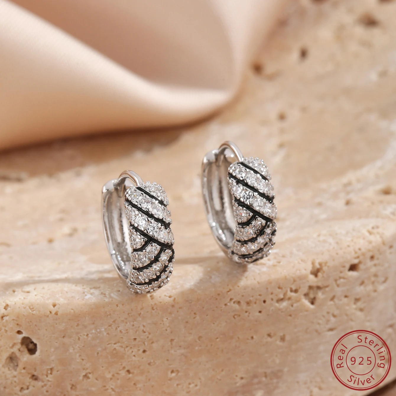 2024 New Hot selling 100% 925 sterling silver geometry zircon earrings woman simple personalized fashion Trendy jewelry gifts